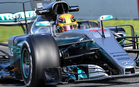Formula 1 Japonya GP'nin kazananı Lewis Hamilton oldu