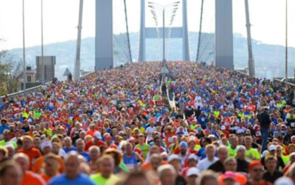 Gençlik ve Spor Bakanı Mehmet Muharrem Kasapoğlu startı verdi İstanbul Maratonu başladı