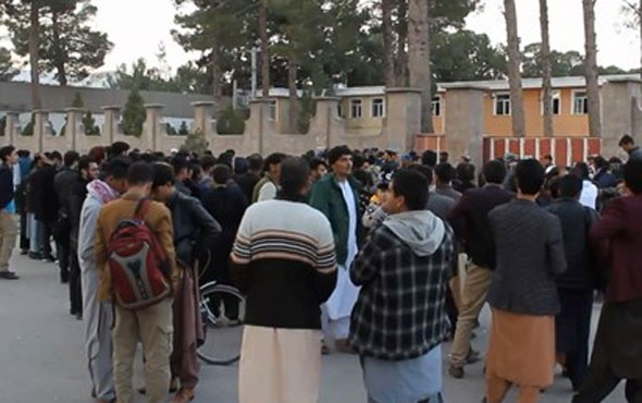 Afganistan'da FETÖ okuluna polis baskını devraldılar...