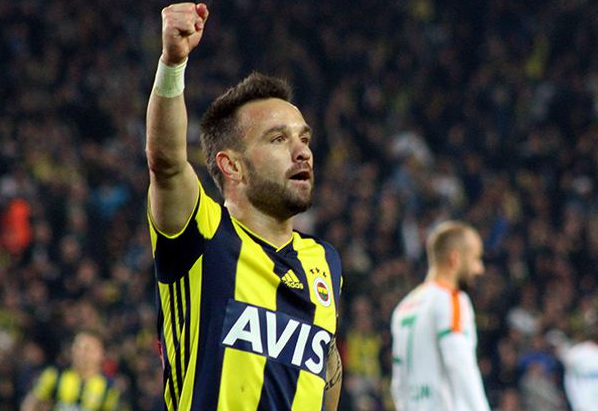 Comolli'ye inat Valbuena şov yapıyor! İşte bomba detay