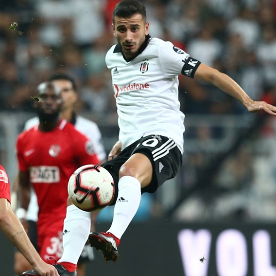 Beşiktaş'ta büyük operasyon! 7 futbolcu yolcu