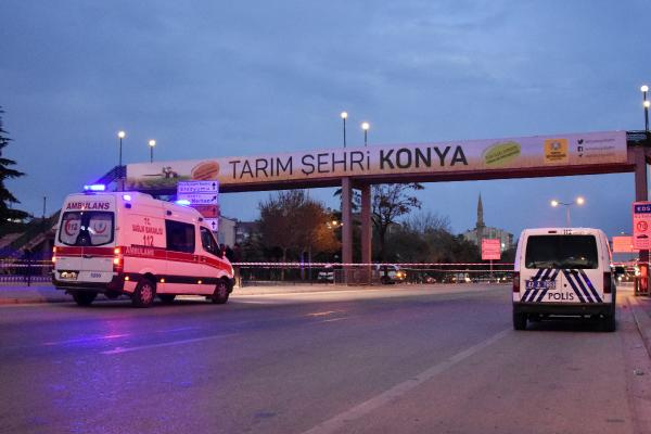 Konya'da üst geçit çöktü: Yaralılar var!