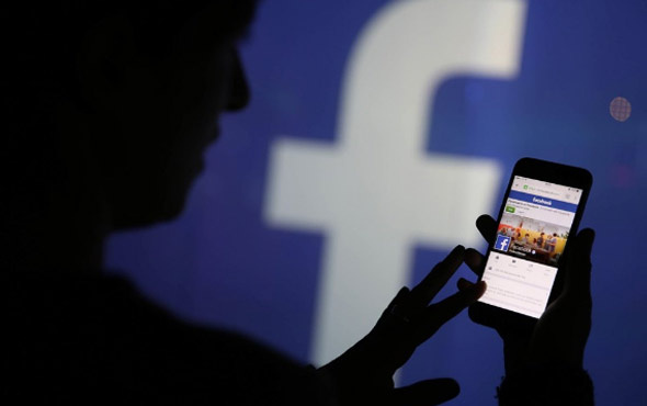 Hindistan Facebook'tan binlerce kişinin verisini istedi