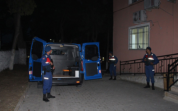 1 kişiyi öldürüp 1'i polis 2 kişiyi yaraladı! Yakalanan zanlı...