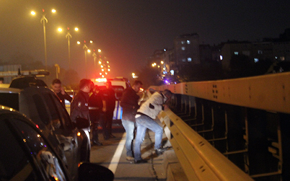 İstanbul'da intihar girişimi: Trafik alt üst oldu!