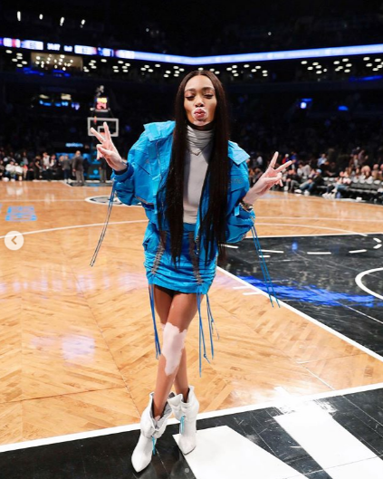 Maçı bırak Winnie Harlow'a bak! NBA'yi sallayan güzel