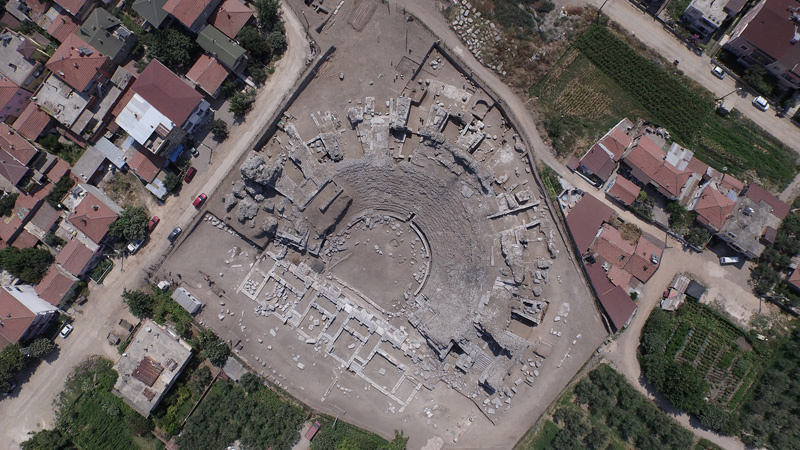 İznik Roma Tiyatrosu kazılarında yeni keşif