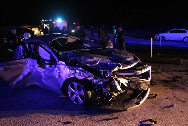 Kofçaz Yolu'nda feci kaza! Ölü ve yaralılar var