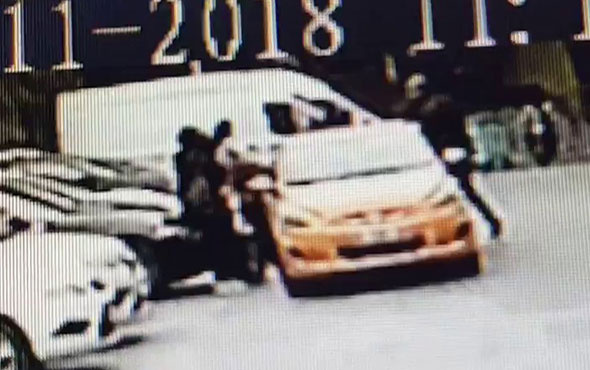 İstanbul’un göbeğinde taksici terörü kamerada