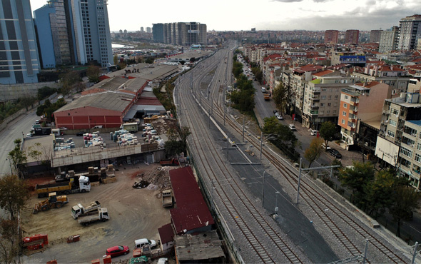 Halkalı-Gebze banliyö tren hattı havadan görüntülendi