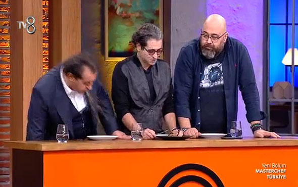 MasterChef'te Mehmet Sur'un yaptığı yemek jüriyi kusturdu!