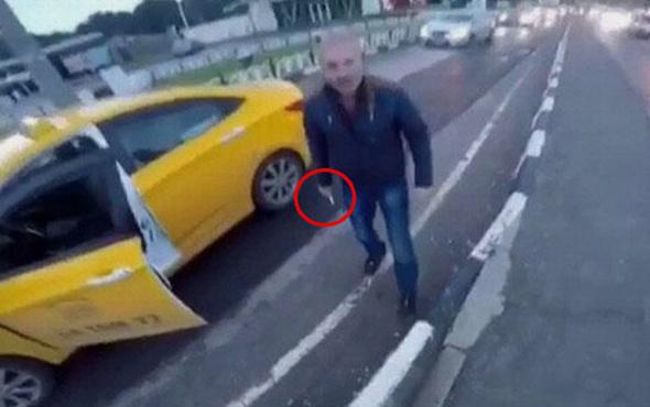 Taksici olayları devam ediyor: Bıçakla üzerine yürüdü!