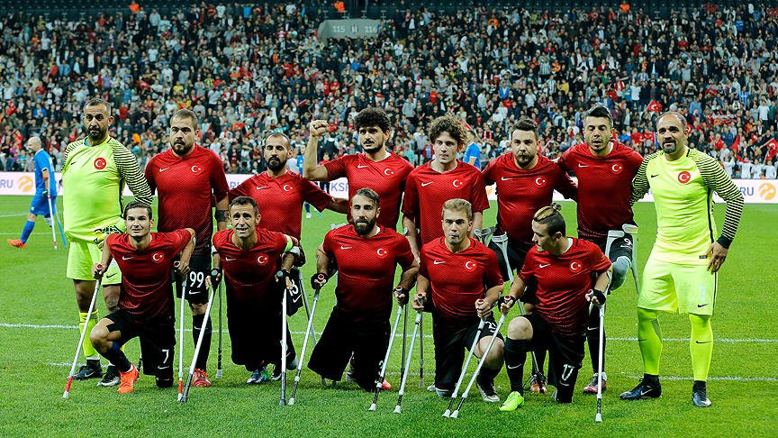 Ampute Futbol Milli Takımı dünya ikincisi oldu! Kaptan Osman Çakmak'ın gözyaşları...