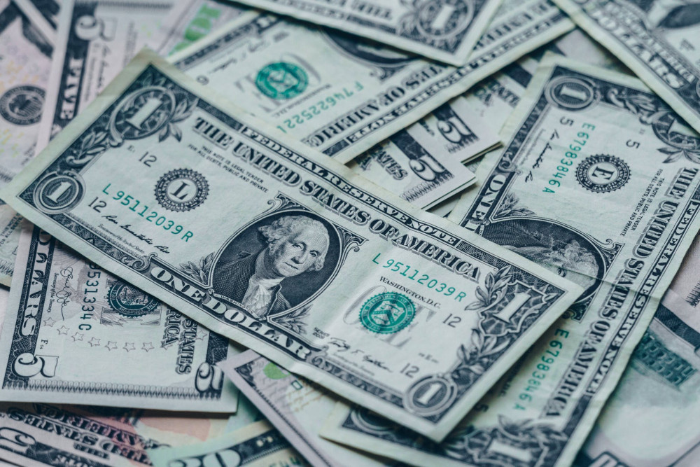 Larry King: Dolar hâkimiyetini yitirecek