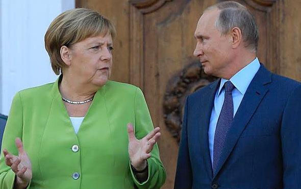Putin ile Merkel o gerilimi görüştü