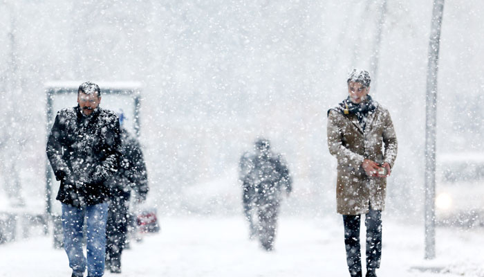 Çok fena kar geliyor meteoroloji uyardı 3 gün sürecek okulları tatil ettirecek 