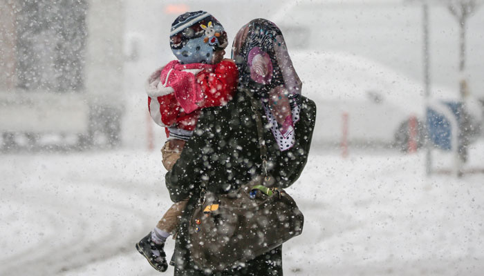 Ankara'da kar yağışı okullar tatil olabilir hava durumu kötü