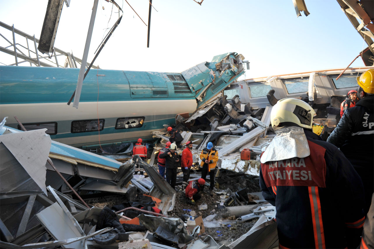 Ankara'daki yüksek hızlı tren kazasında 3 gözaltı