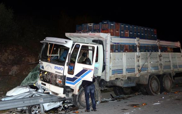 Mersin'de korkutan kaza: 3'ü polis 6 yaralı