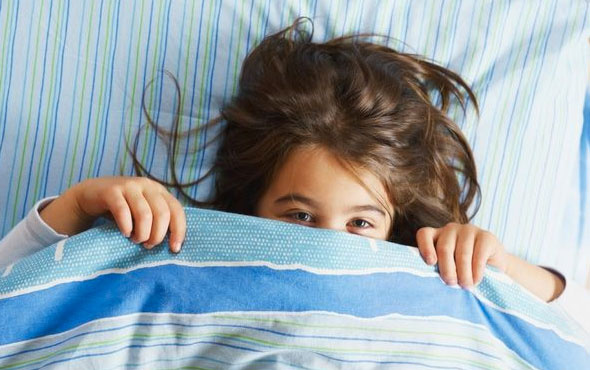 Çocuklarda gece yatak ıslatma problemi neden olur?