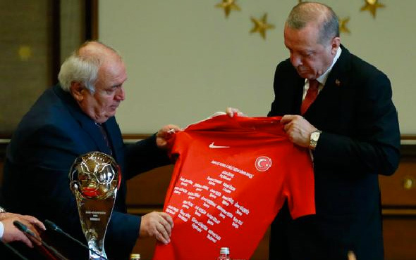 Erdoğan, Ampute Futbol Milli Takımı'nı kabul etti