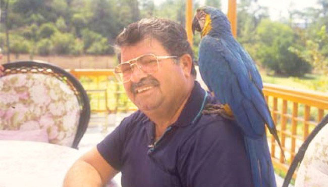 Turgut Özal'ın papağanı 'Cabbar'a eş aranıyor