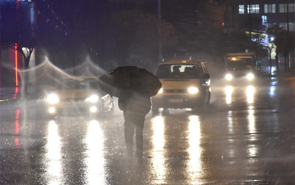 Gaziantep'te yağış hayatı olumsuz etkiledi