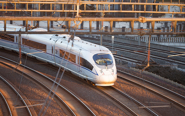 Ankara İstanbul hızlı tren saatleri bilet kaç para 