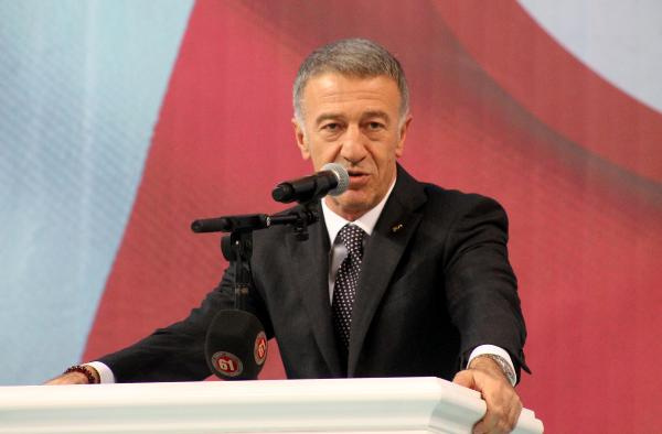 Trabzonspor’da başkan Ağaoğlu güven tazeledi