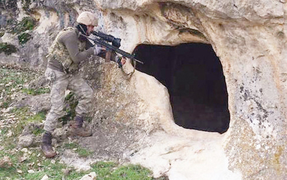 30 terörist mağara kıstırıldı özel birlikler sevk edildi