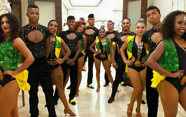 Haluk Levent'ten Kolombiyalı dansçılara müjdeli haber!