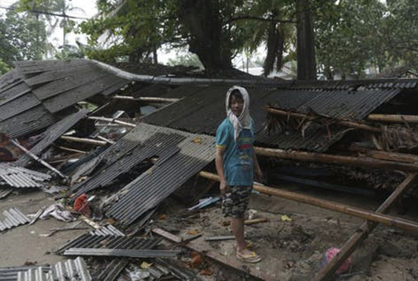 Tsunami yine can aldı Endonezya’da 222 kişi hayatını kaybetti