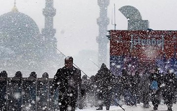 AKOM'dan İstanbul için kar uyarısı meteoroloji saatlik tahmini verdi