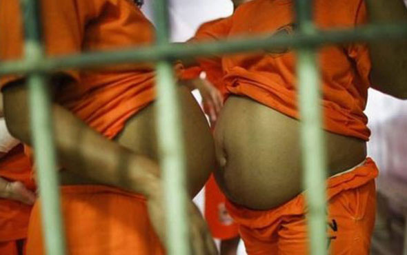 Korkunç! Mahkumlar kadınlar koğuşunu basıp tecavüz ediyor hamile bırakıyor