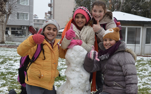 Balıkesir'de okullar tatil mi 26 Aralık valilik son tatil açıklaması 
