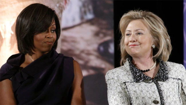 Michelle Obama, Hillary Clinton'u 17 yıllık tahtından indirdi