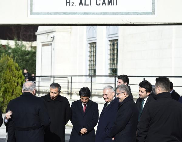 Binali Yıldırım'ın derin sohbeti dikkatlerden kaçmadı!