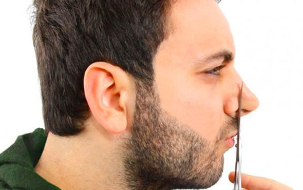 Trabzon'da yeni moda 'Petek Dinçöz burnu' ameliyat olan olana