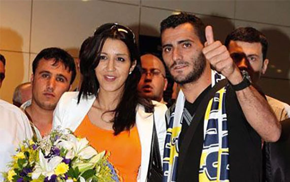 Fenerbahçe'ye eski golcüsü Guiza'nın eşinden sürpriz teklif