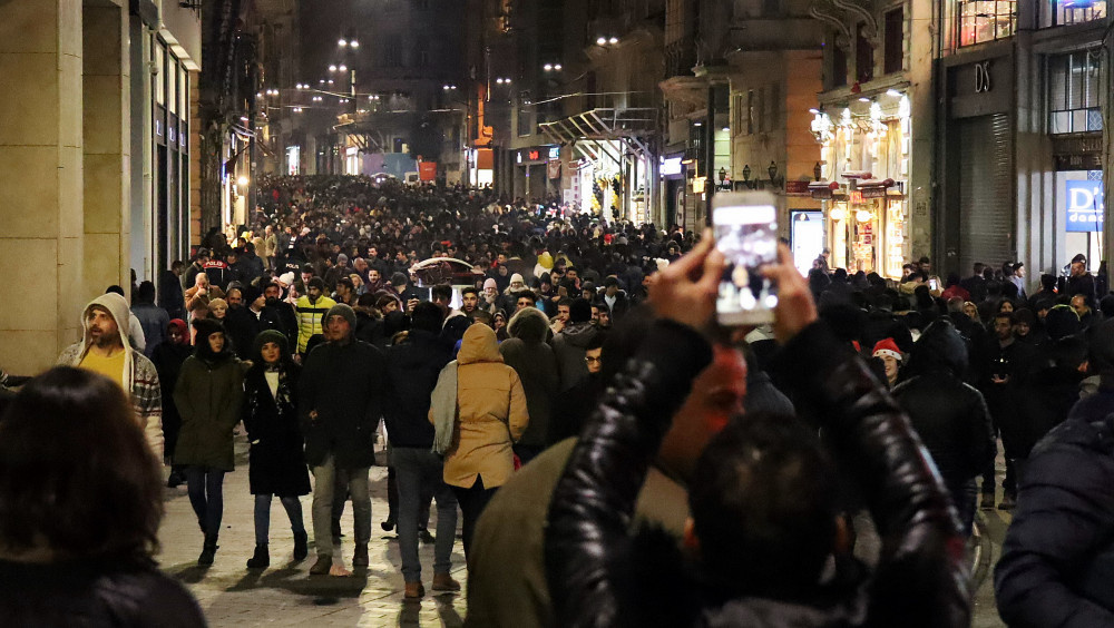 İstanbul Taksim'de yılbaşı çoşkusu!