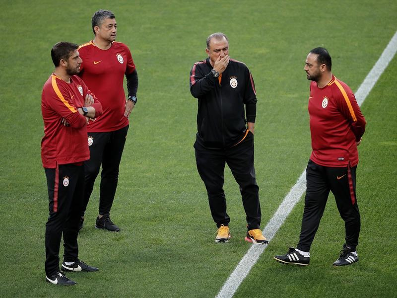 Galatasaray mutlu sona yakın: İkisi birden geliyor!