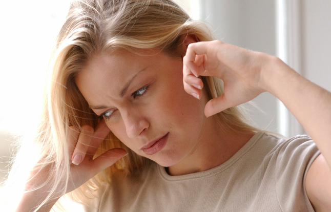 Uzmanlar uyardı: İç kulak kirlenmesi işitme kaybına neden olabilir!