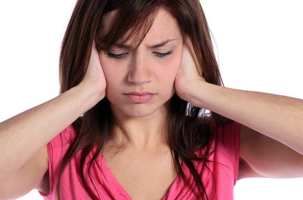 Uzmanlar uyardı: İç kulak kirlenmesi işitme kaybına neden olabilir!
