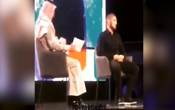 Khabib Nurmagomedov'dan kadın hayranının sorusuna olay cevap