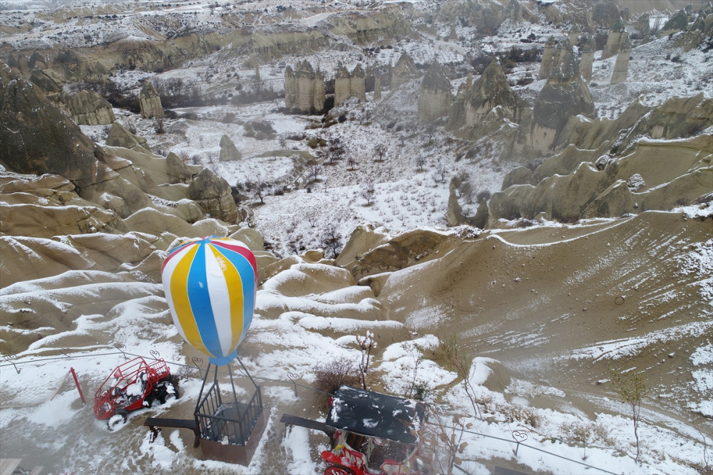 Kapadokya'dan muhteşem kar manzaraları!