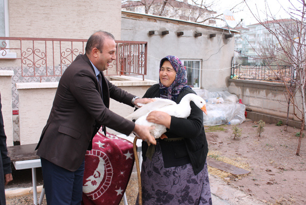 Hindileri için gözyaşı dökmüştü Yardım eli uzandı