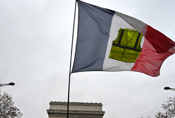 Fransa'da Sarı Yelekliler gözaltına alındı sayı her an artıyor