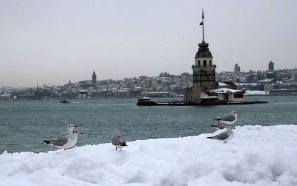 İşte İstanbul'a ilk karın yağacağı tarih meteoroloji saat verip uyardı