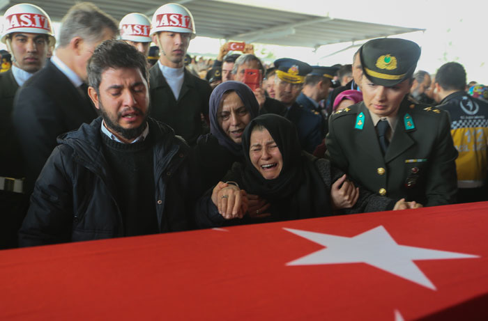 Afrin şehitleri son yolculuklarına çıktı! Yürekler yandı...