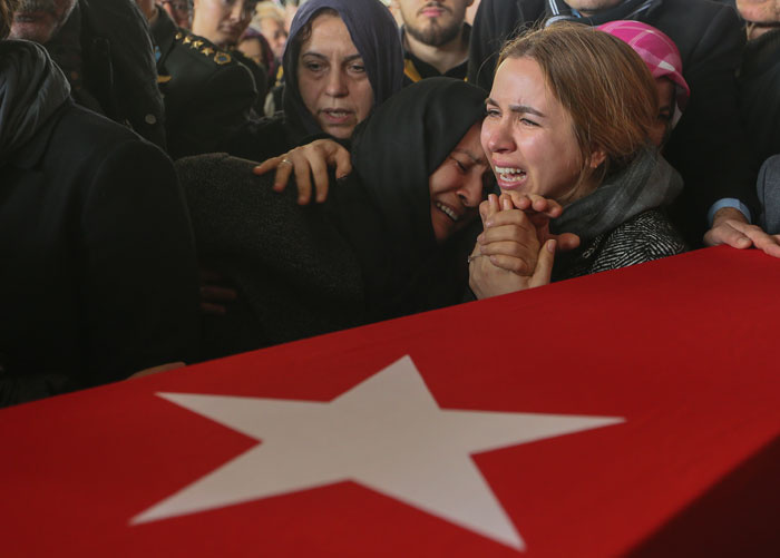 Afrin şehitleri son yolculuklarına çıktı! Yürekler yandı...